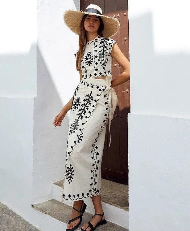 Conjunto Cecilia – Estampado Chic de Top y Falda